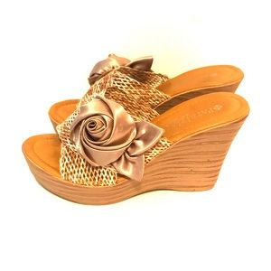 Floral Patrizia Wedge Sandals SZ 7